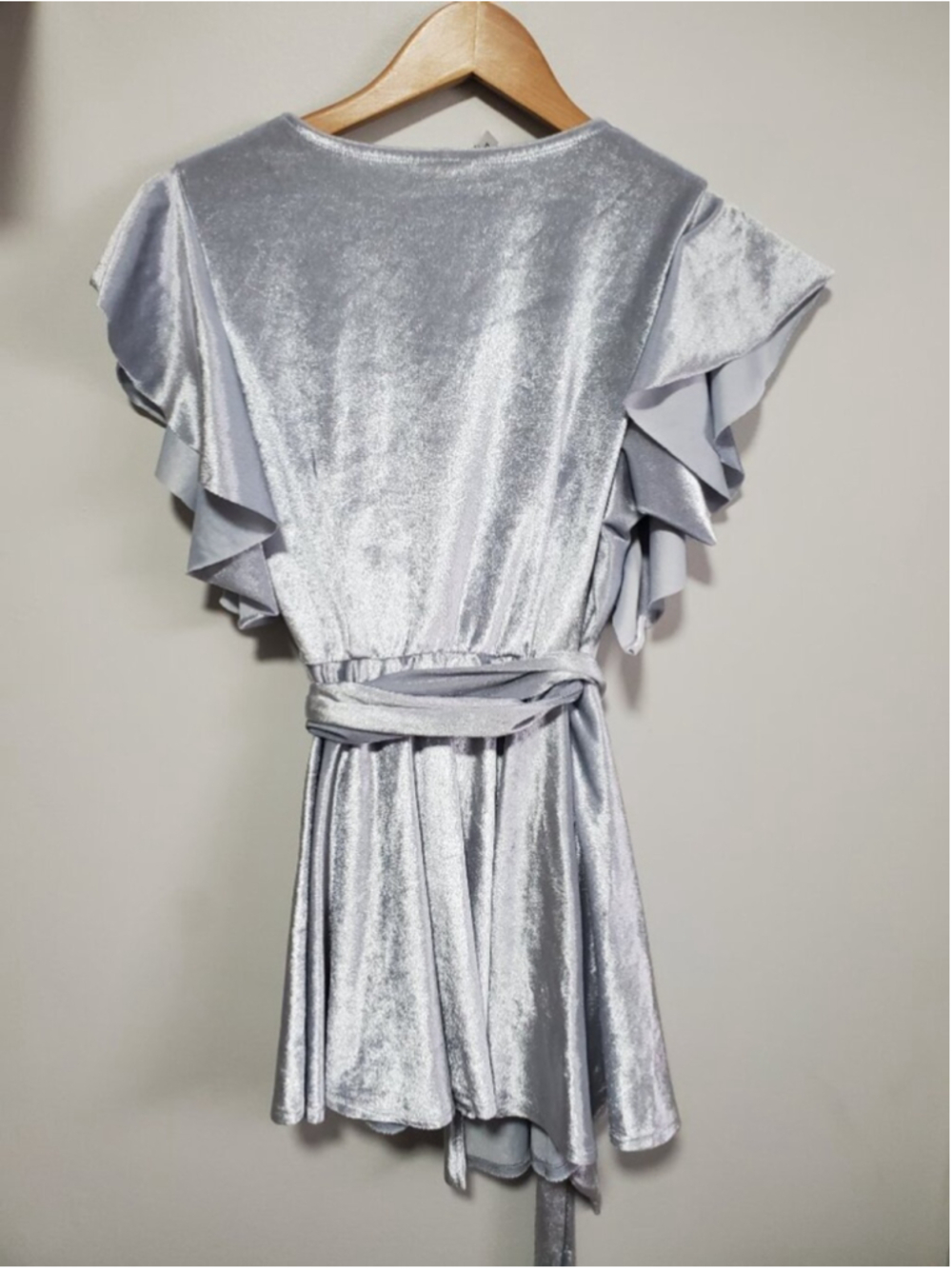 LUCY IN THE SKY Velvet Wrap Mini Dress Silver XS Flutter Sleeve Going Out Micro - Picture 9 of 13